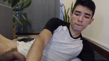 Noah_Oz  13-12-2021 video lickfinger